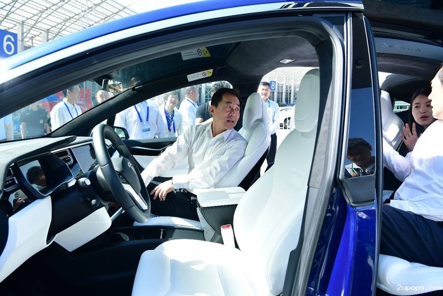 clip_image006.jpg clip_image006.jpg