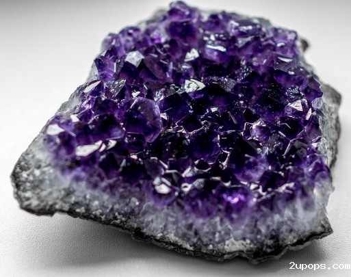 C:\Users\Administrator\Desktop\Re_ 匈牙利首饰企业进口矿石需求种类\AMETISZT.jpg