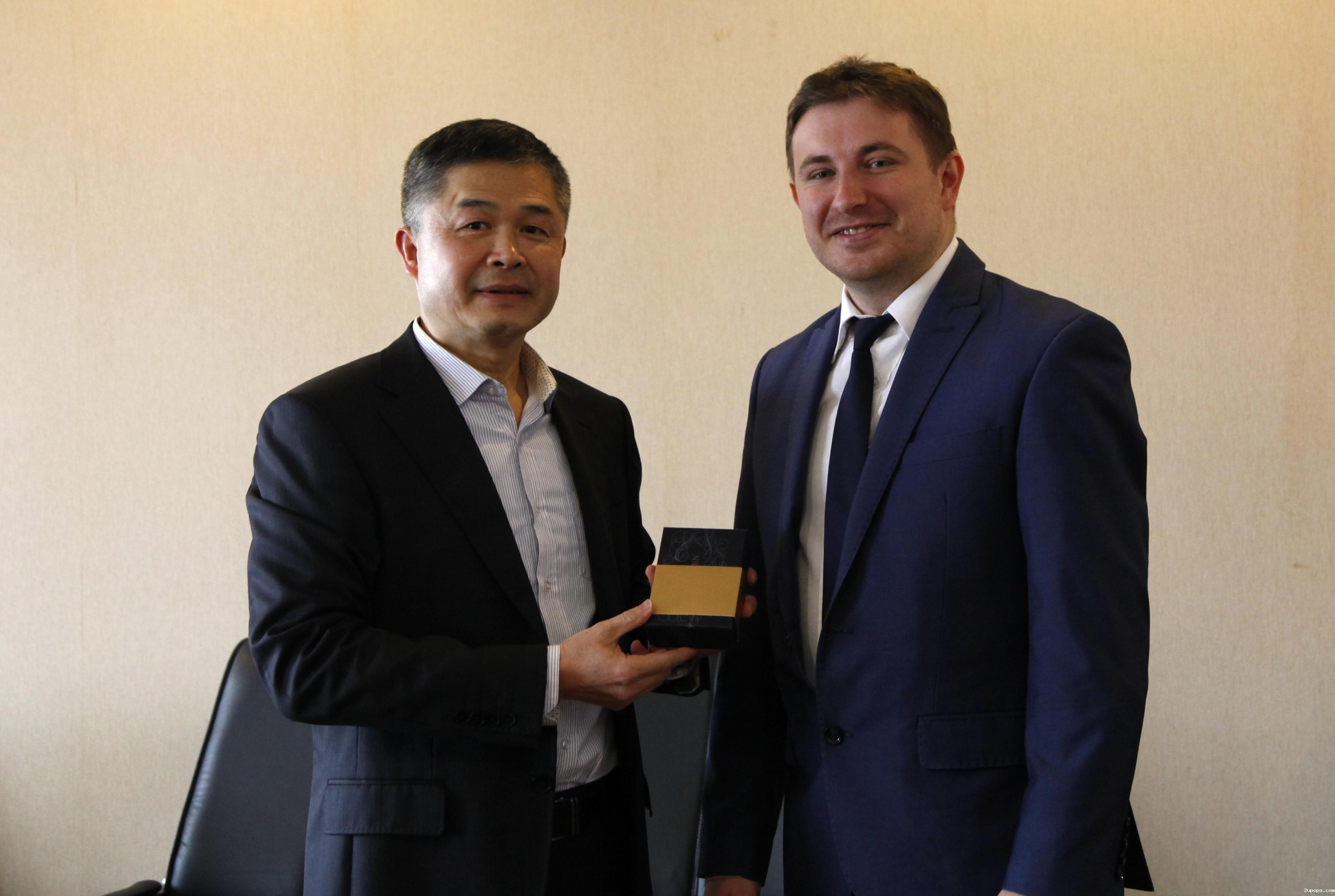 C:\Documents and Settings\Administrator.LENOVO-1BD8639F\桌面\图片1.jpg