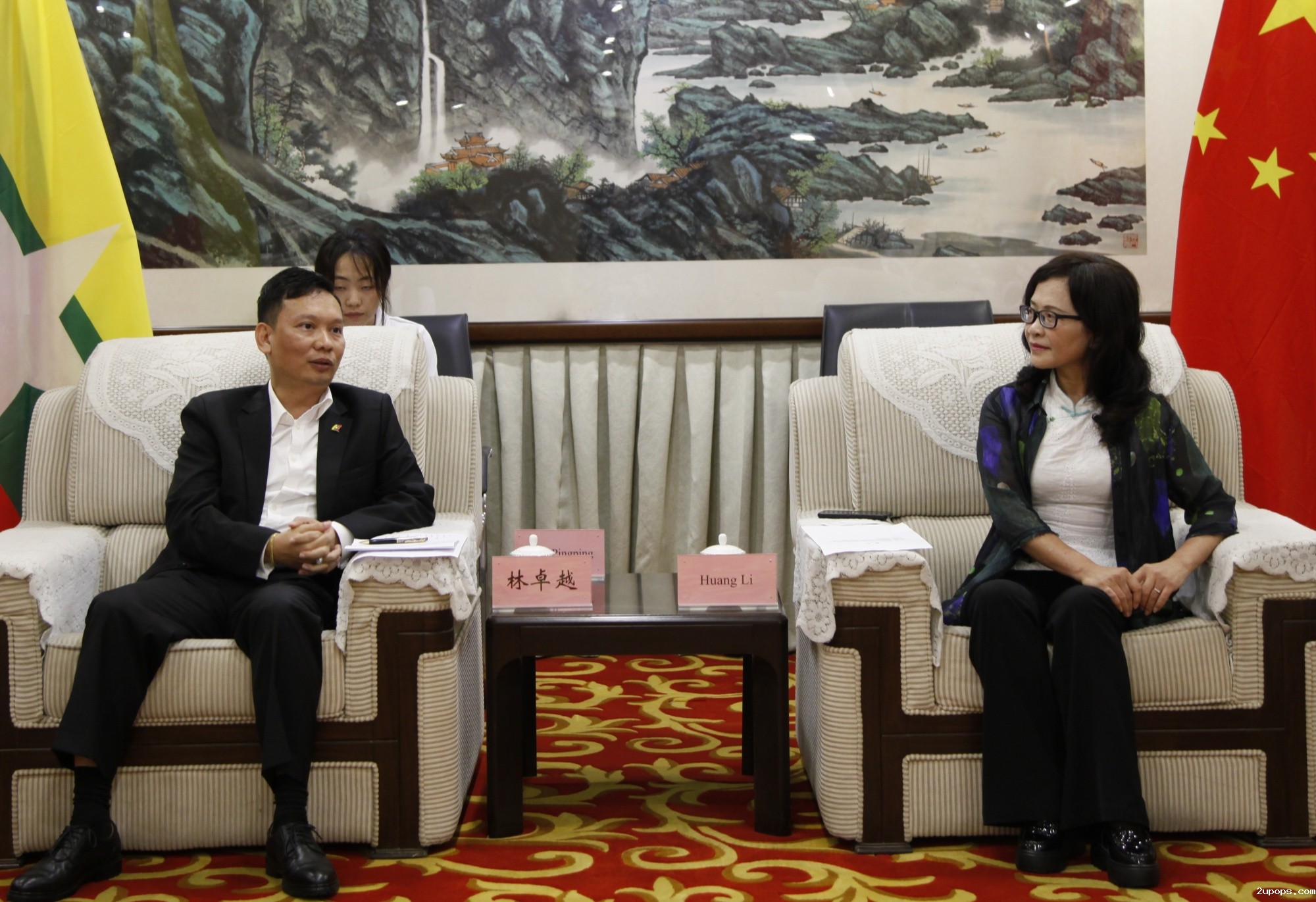 10161910172.jpg 10161910172.jpg